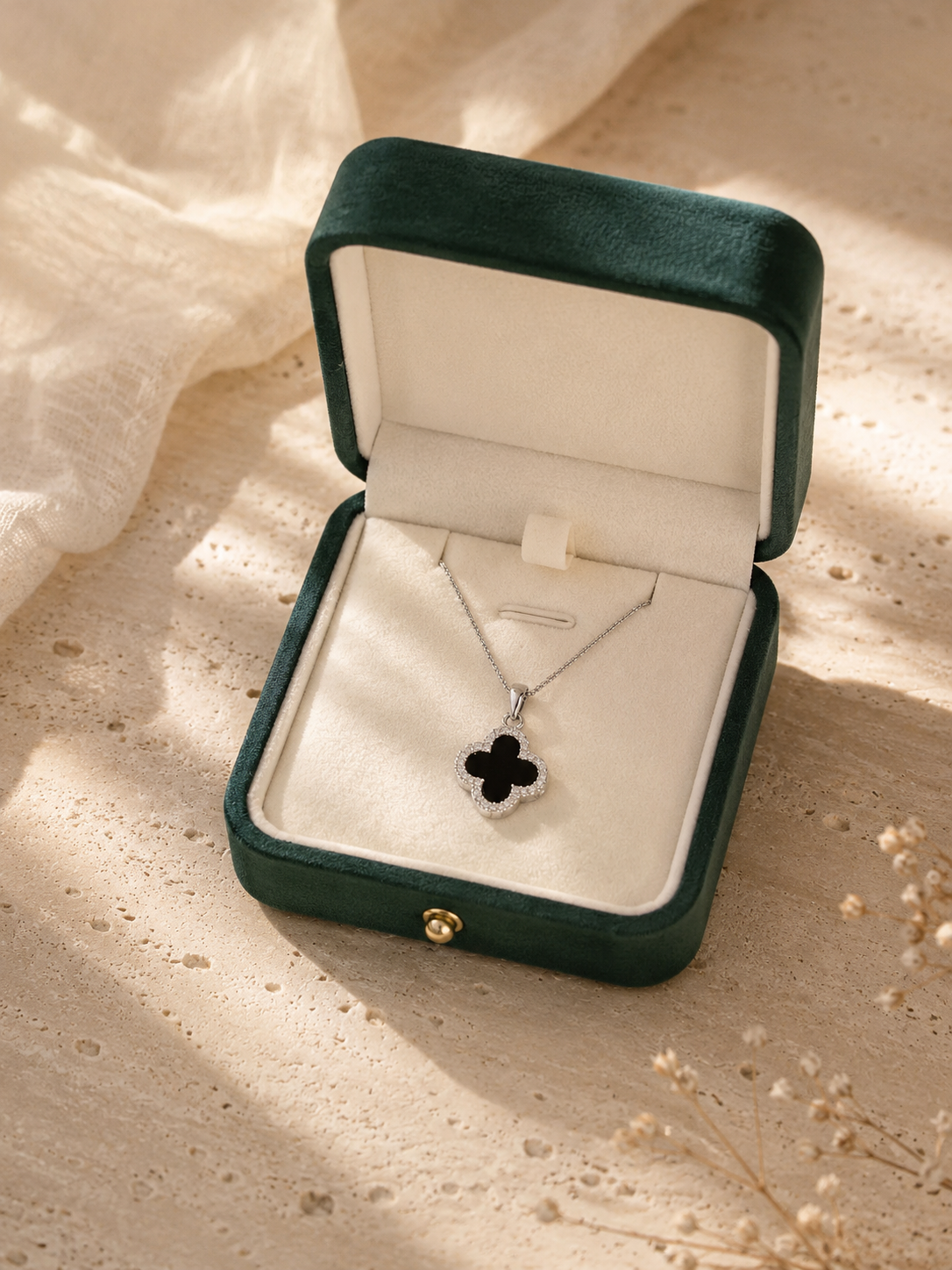Fortuna Clover Pendant Necklace – Sterling Silver jewelry by Curia Pieces, view 4