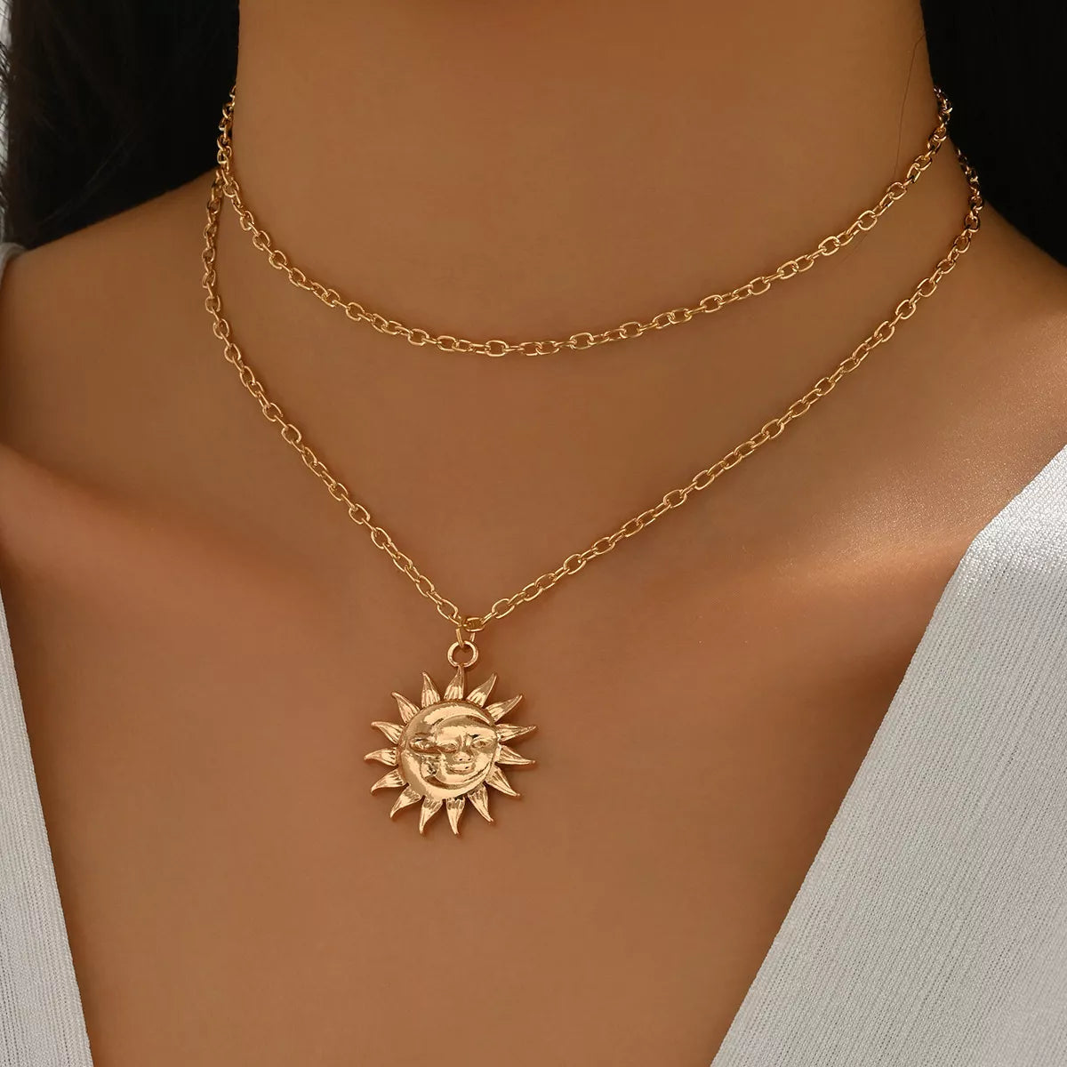 Zinnia Sunburst Pendant Necklace – 18K Gold-Plated jewelry by Curia Pieces, view 3