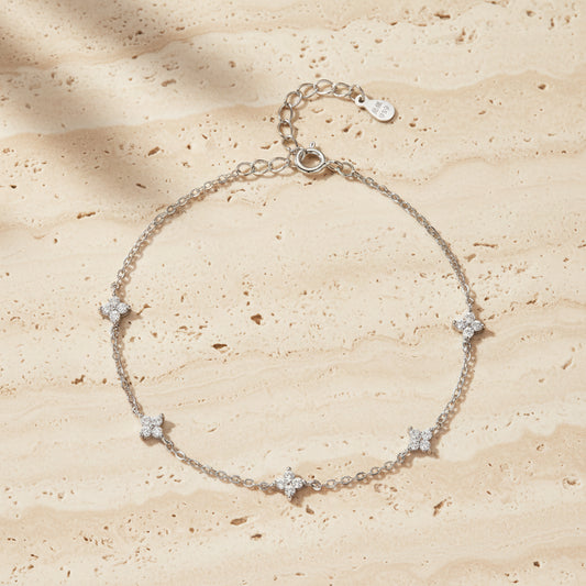 Coralie Clover Charm Bracelet – 18K Gold-Plated jewelry by Curia Pieces